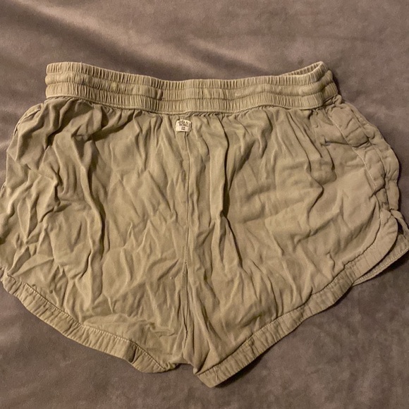 BILLABONG xs shorts - Picture 3 of 3
